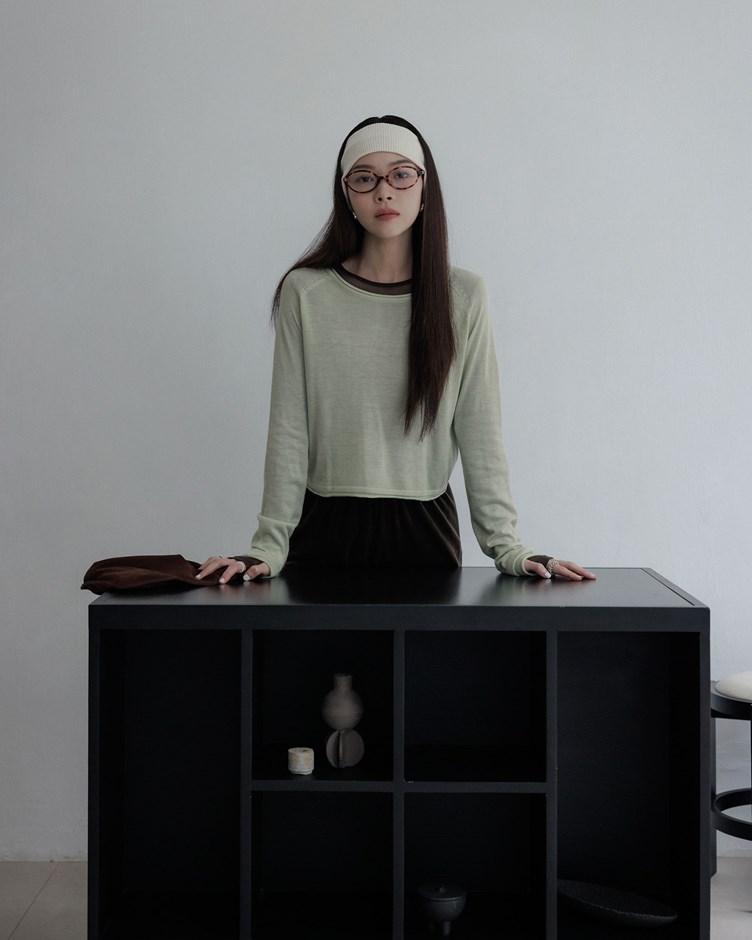 圓領薄針織上衣