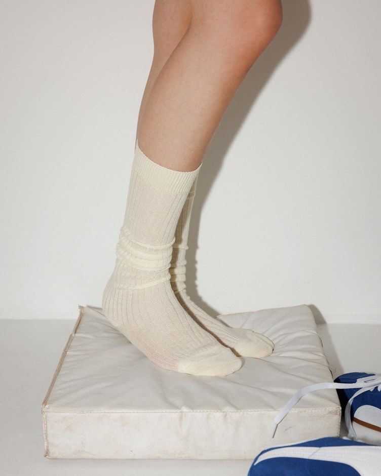 微透坑紋長筒堆堆襪