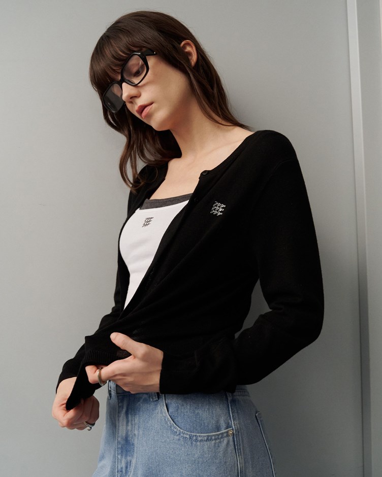 品牌LOGO質感針織外套