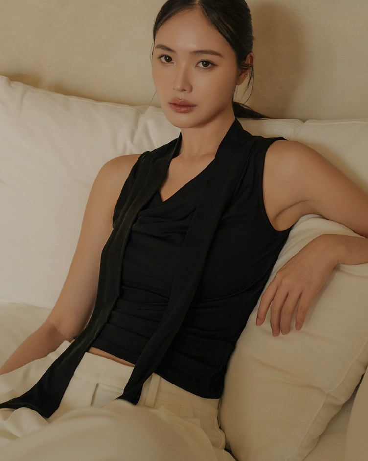 垂領繞脖造型背心