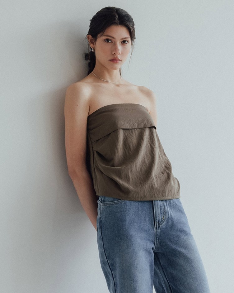 反摺平口側抓褶上衣