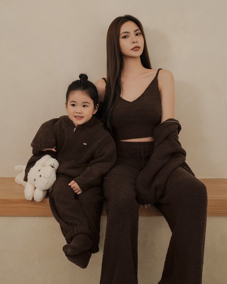 FLUFFY細肩V領BRATOP