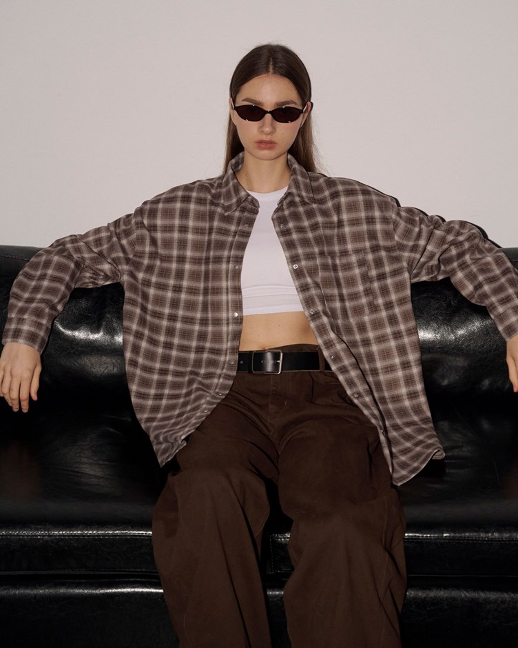 微磨毛格紋壓釦襯衫