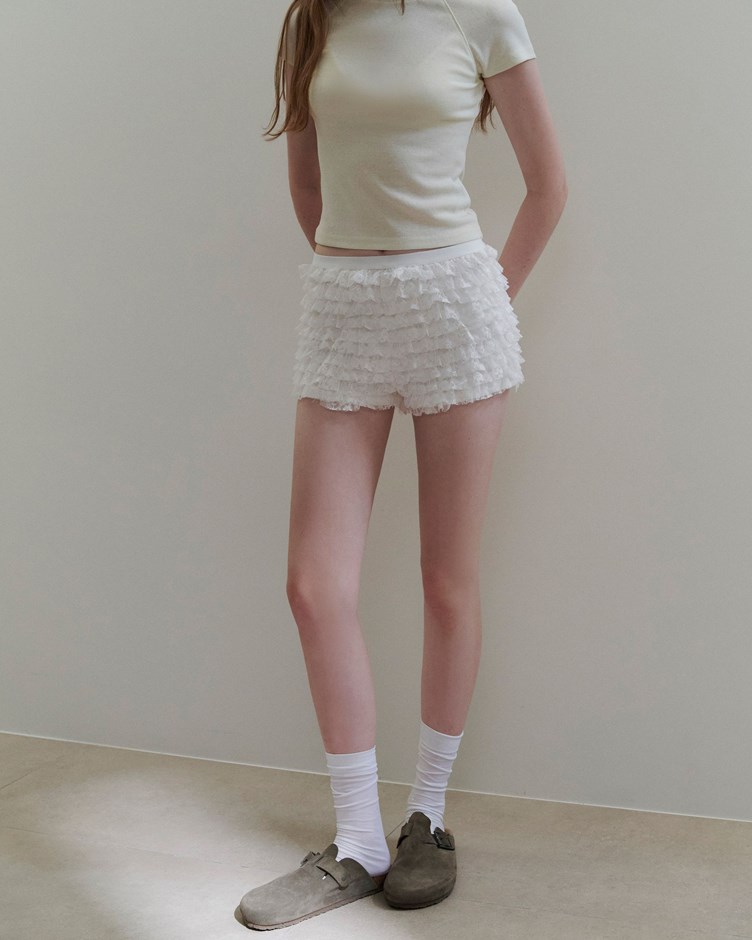 小花蕾絲層次小短褲