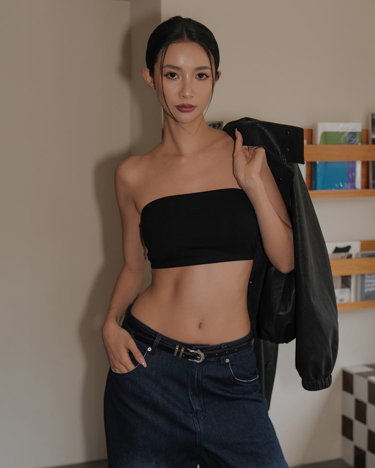 簡約彈力平口背釦BRA TOP