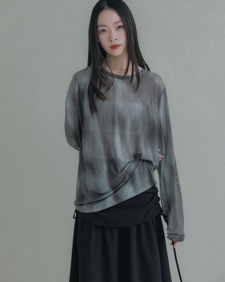 暈染寬鬆透肌長袖上衣