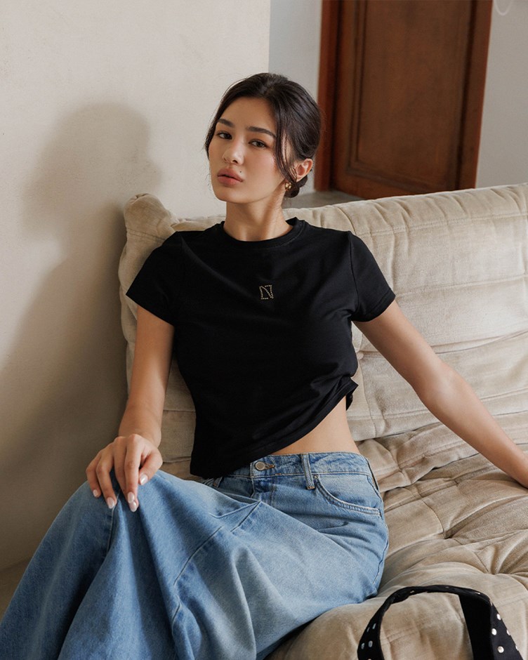 鉚釘LOGO合身剪裁TEE(ME.)