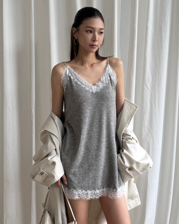 睫毛蕾絲細肩羅紋開衩上衣