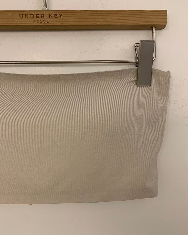 簡約彈力平口背釦BRA TOP