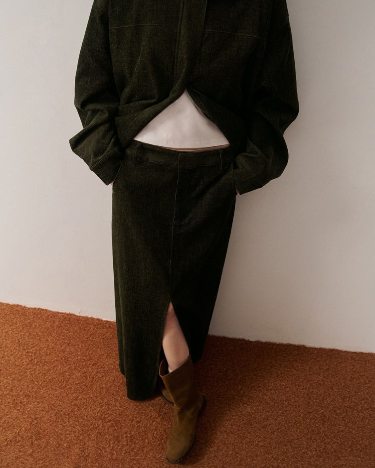 絨面斜紋前開岔長裙