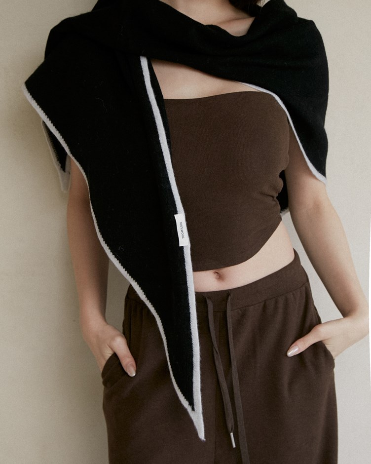 撞色百搭極簡風三角巾