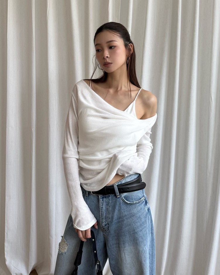 春日序曲斜肩垂領透膚上衣