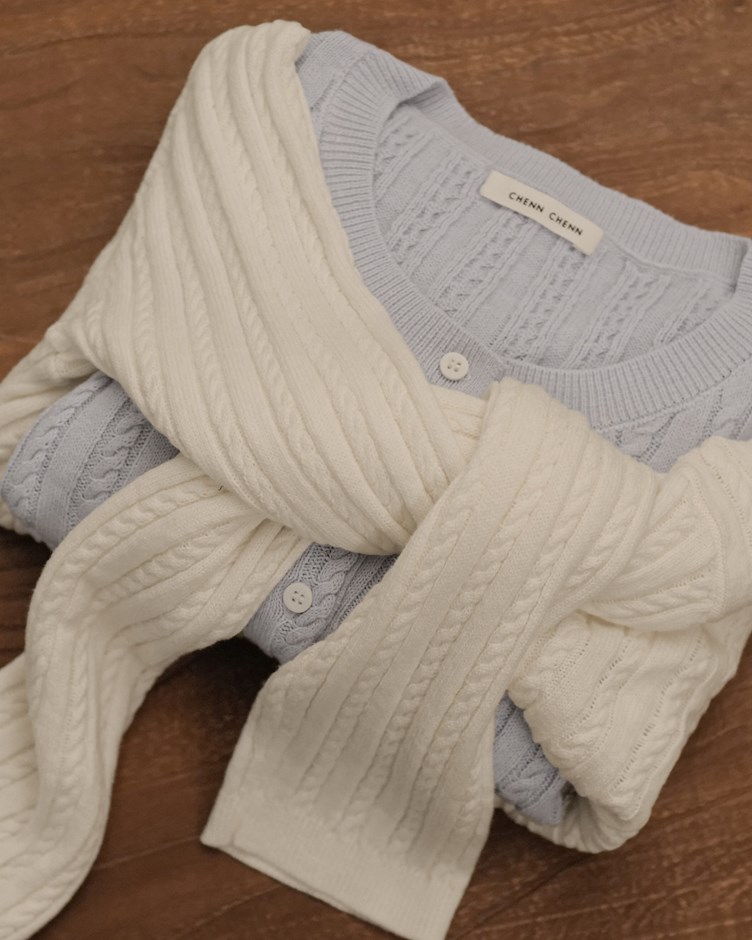 圓領麻花排釦開衫