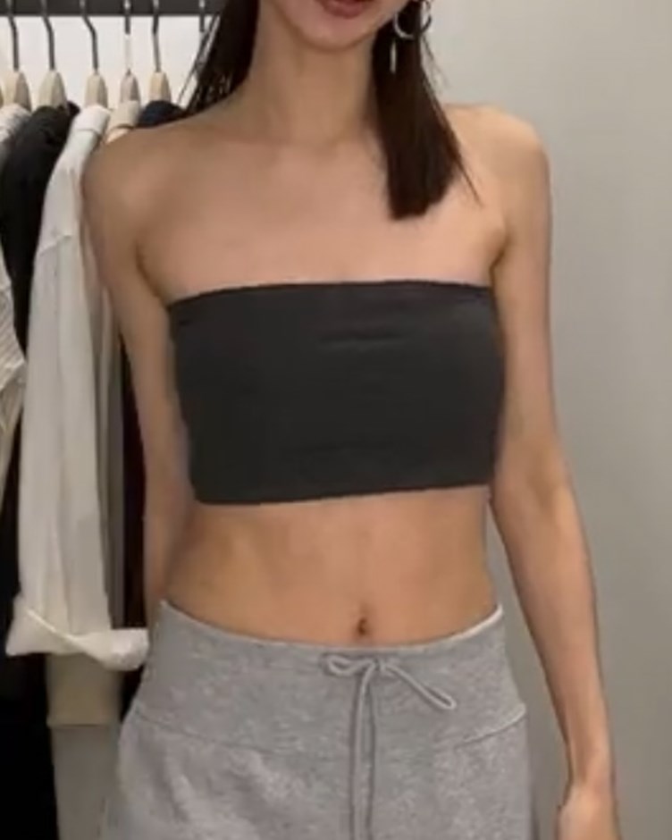 簡約彈力平口背釦BRA TOP