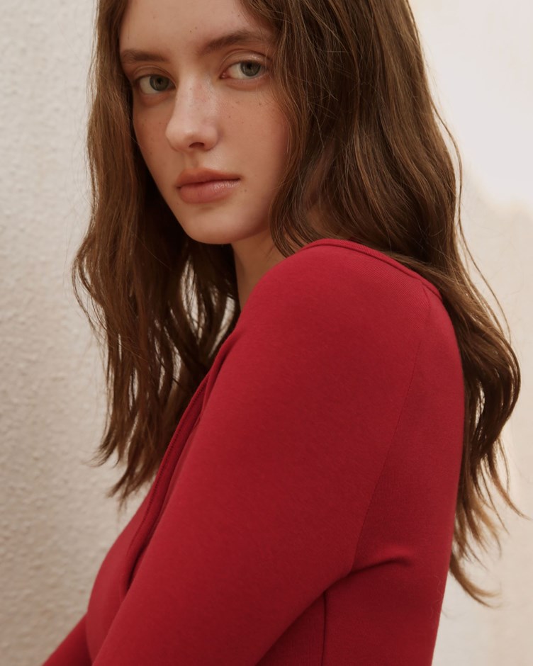 羊絨綁帶造型上衣