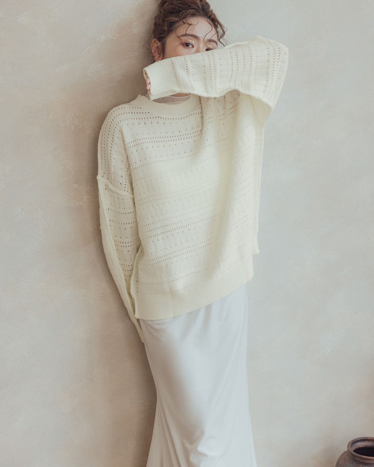 雨點洞洞寬鬆針織上衣