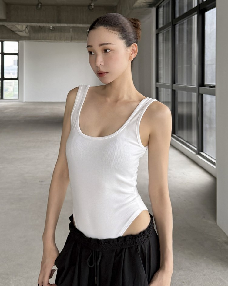 美胸U領羅紋連體衣