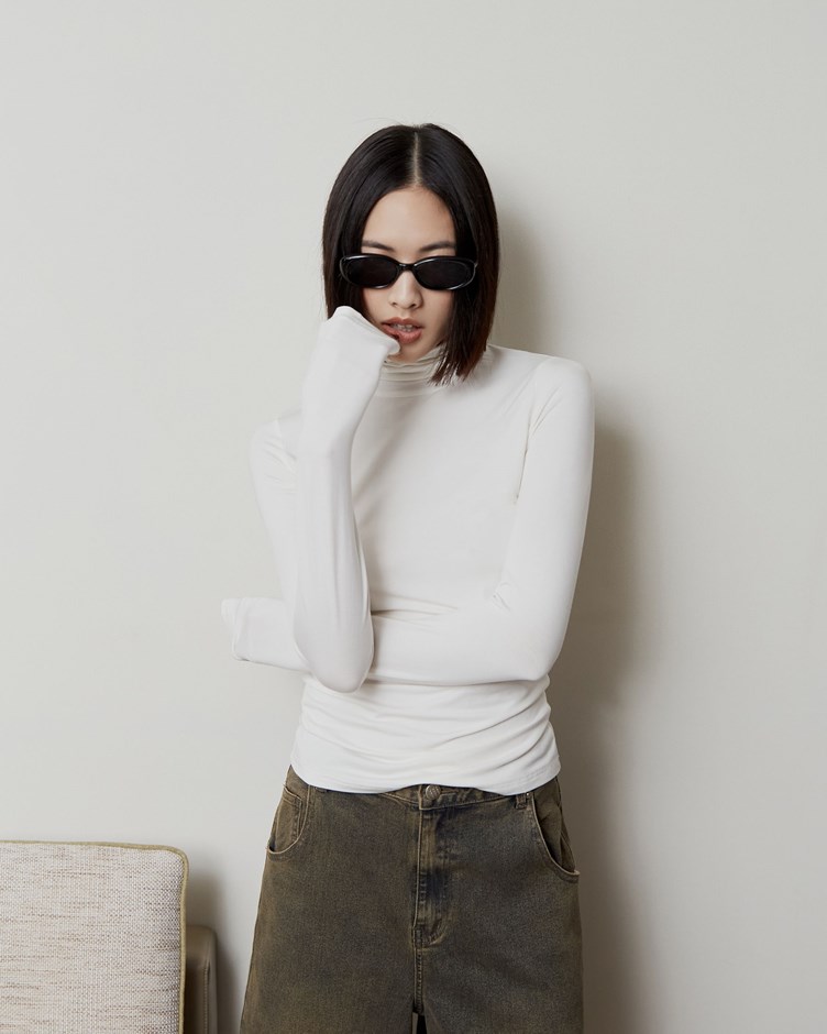 超柔彈高領袖洞上衣