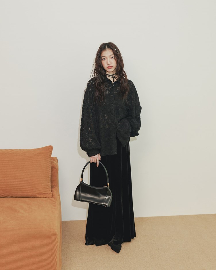 毛絨簍空蕾絲襯衫