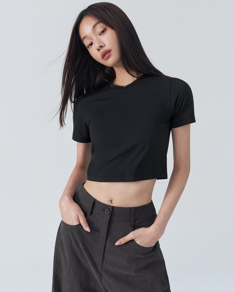 彈力親膚短版合身TEE