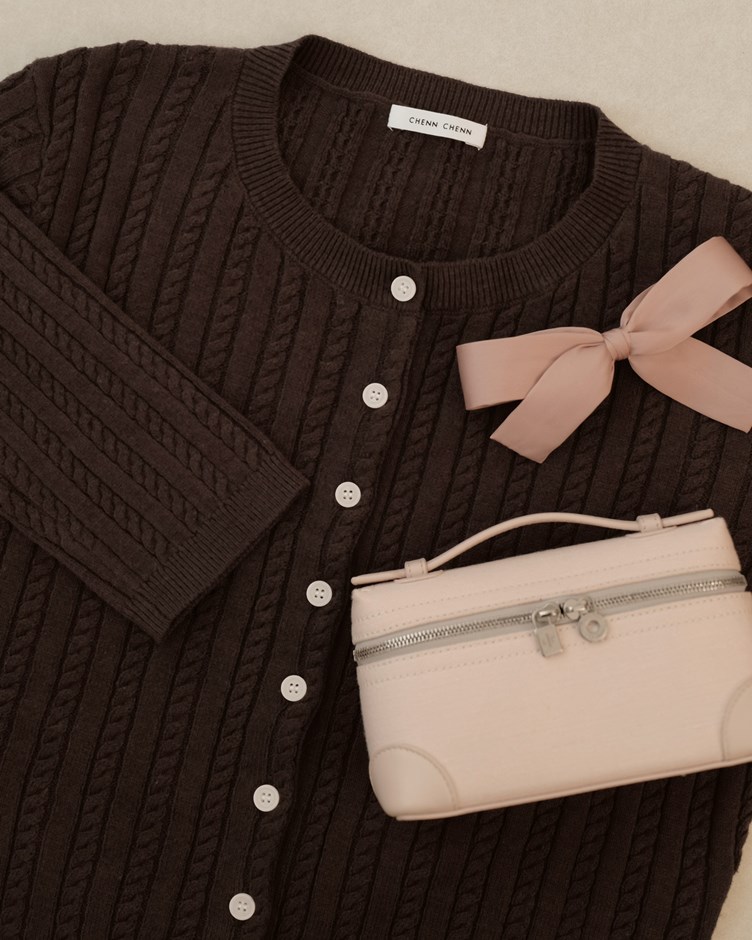 圓領麻花排釦開衫