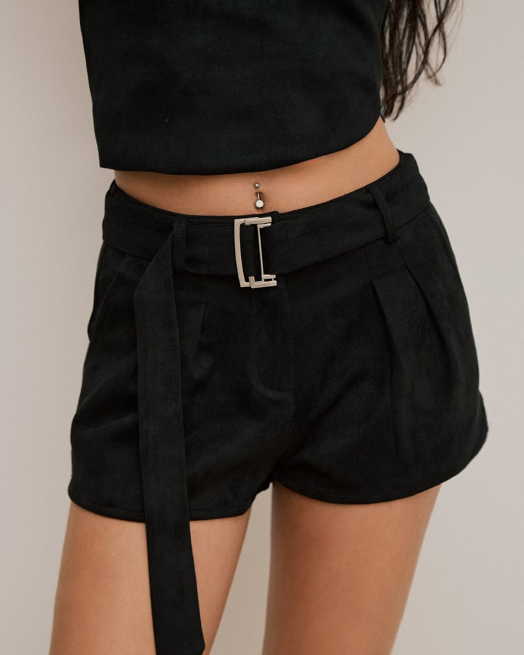 造型麂皮腰帶短褲