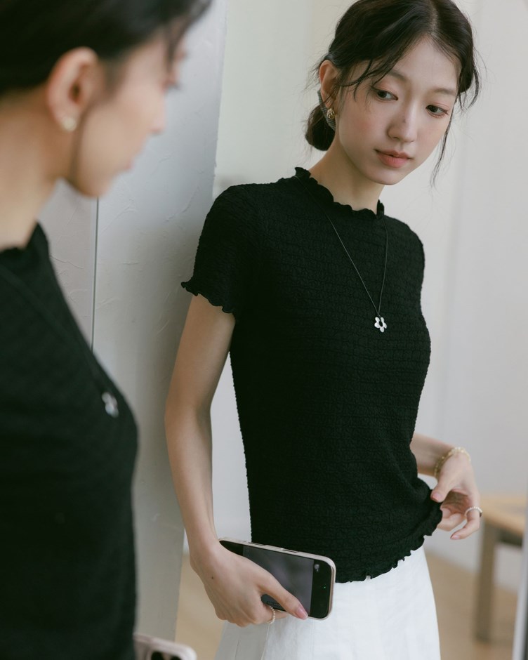 紋理感袖口拼接小高領上衣