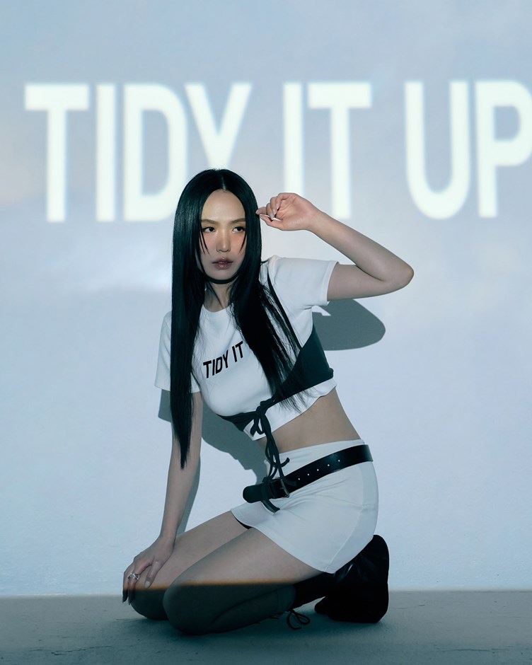 TIDY IT UP標語印花短袖上衣(孫盛希聯名款)
