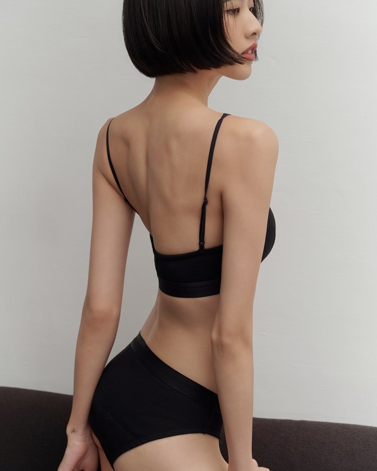 極簡羅紋中腰內褲