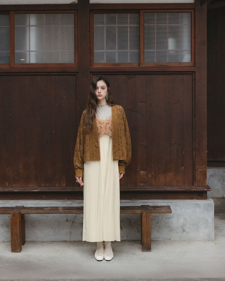 平領細褶細肩帶洋裝