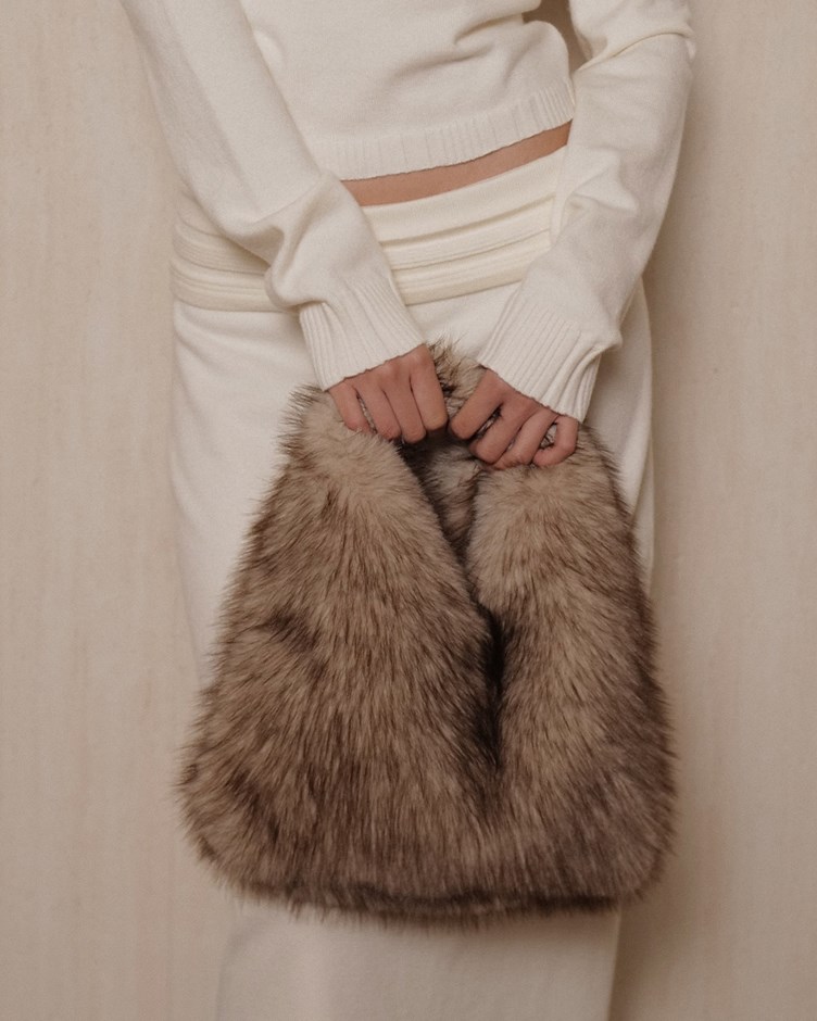 高貴感混色絨毛手提包