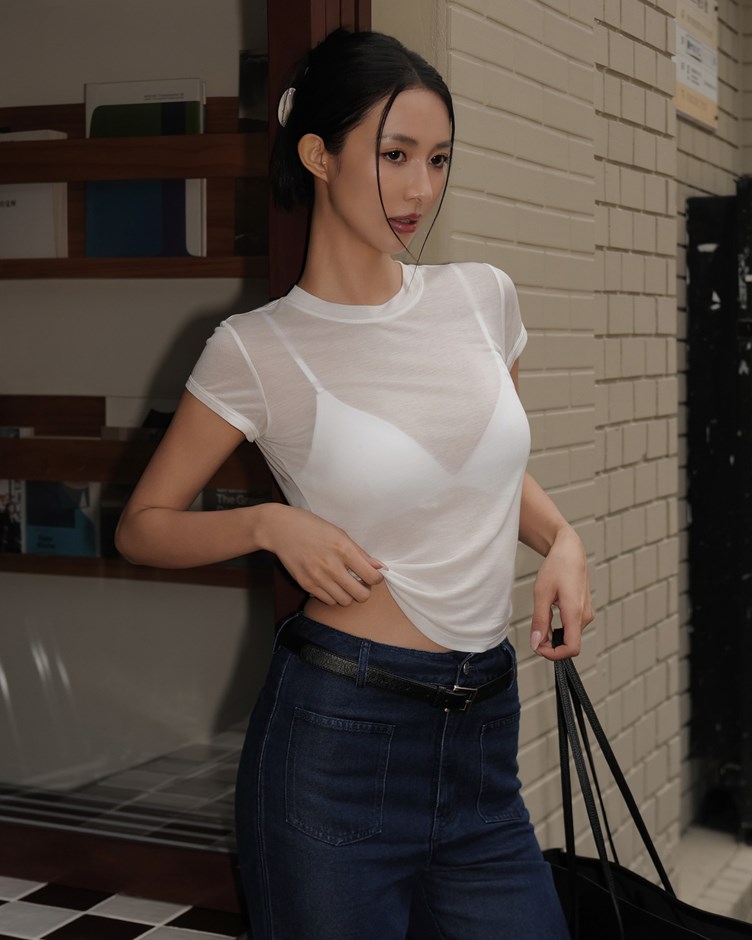 天絲微透抓皺短TEE