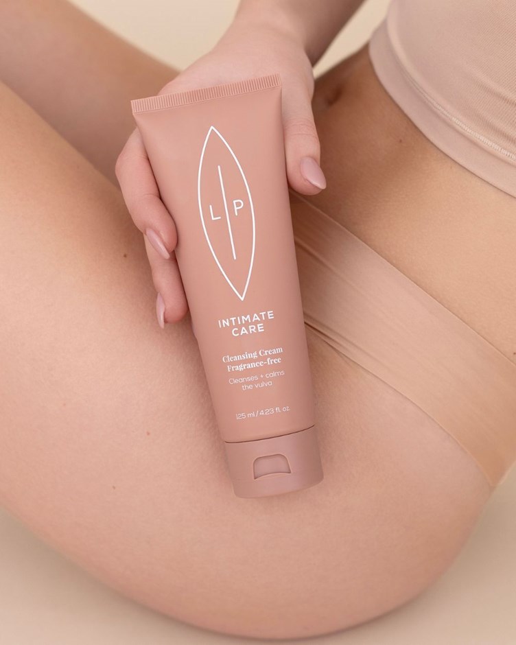 甜菜荷荷芭油私密潔膚乳