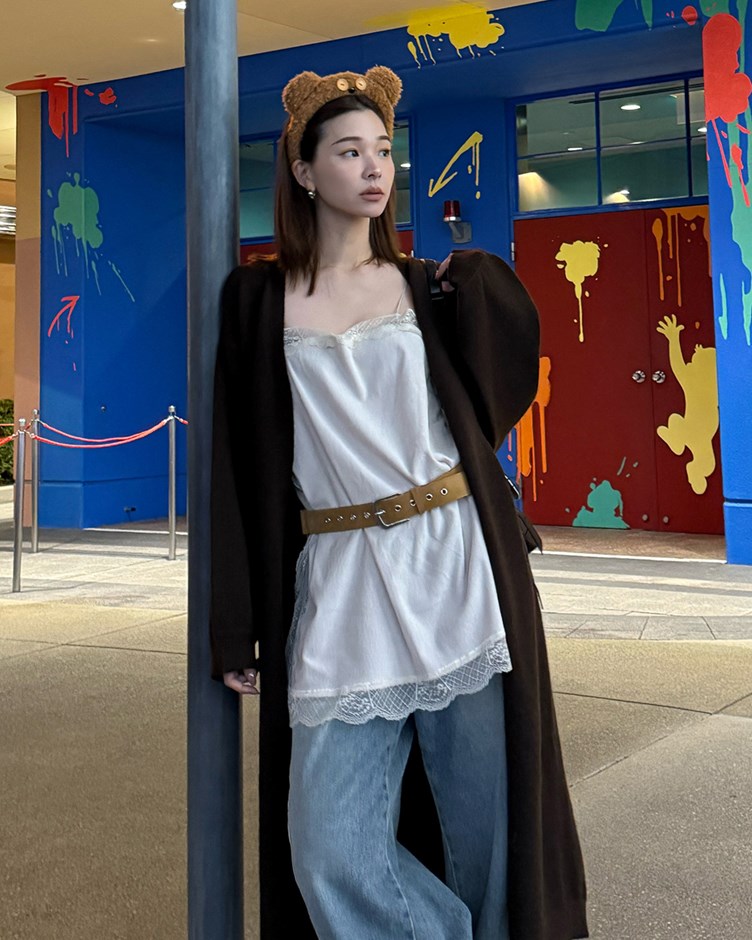 細肩蕾絲絨面短洋裝