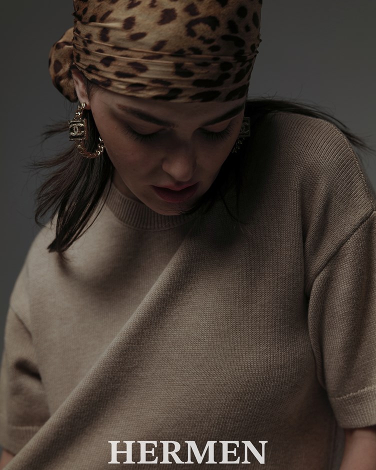 Unisex 靜奢人造絲羊毛混紡針織Tee