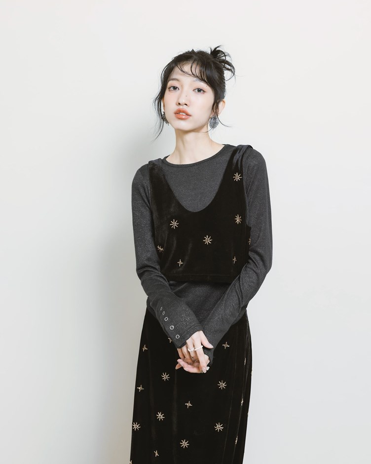 銀蔥側抓皺袖壓釦上衣