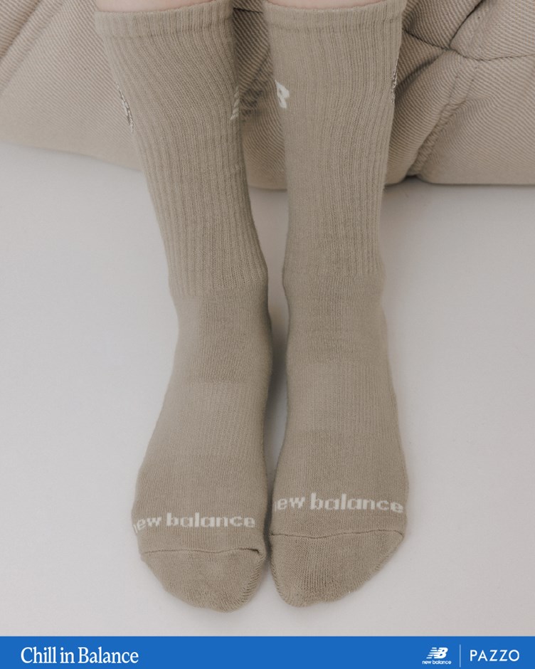 NEW BALANCE 刺繡LOGO中筒襪