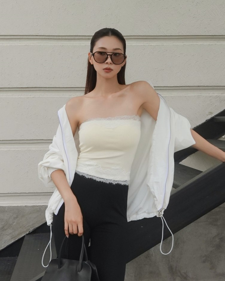 法式蕾絲拼接平口BRA TOP