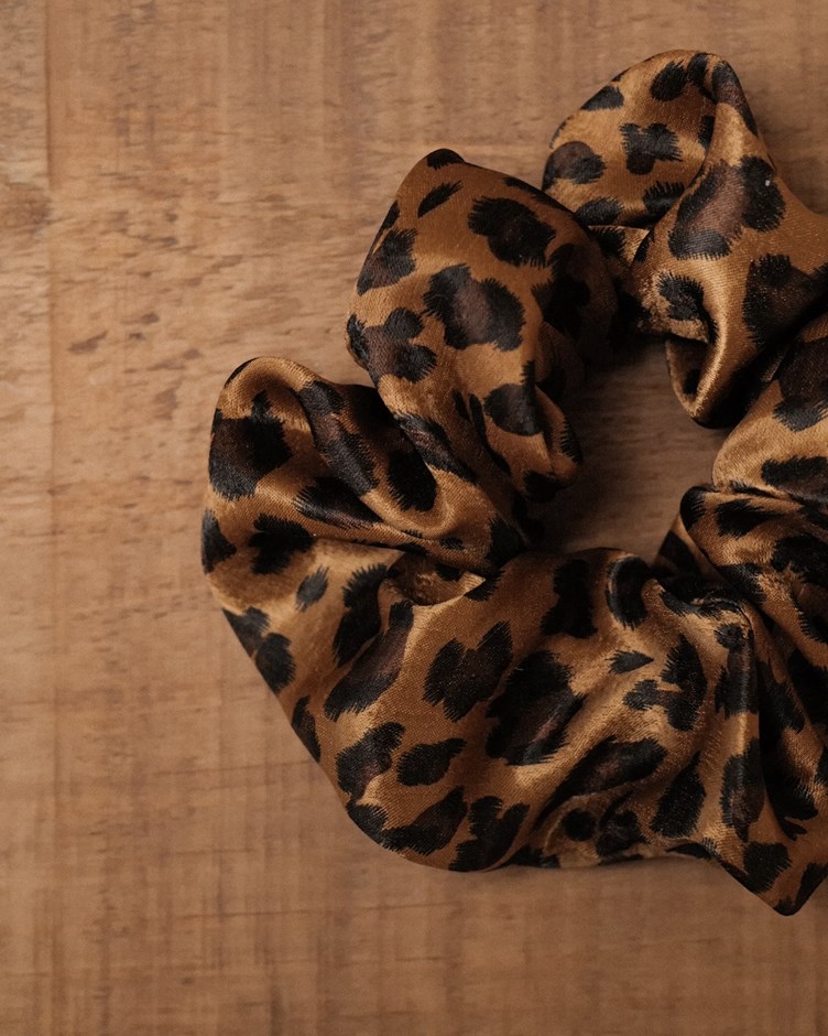 Wild Satin Leopard 絲緞豹紋大腸圈