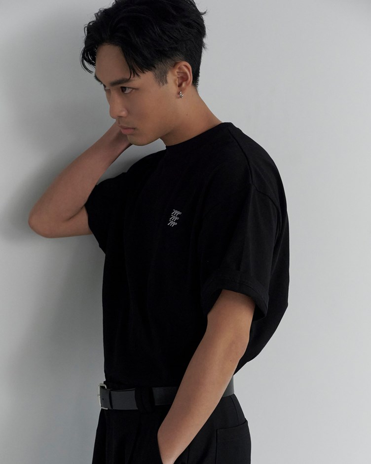 品牌經典圓領短袖TEE