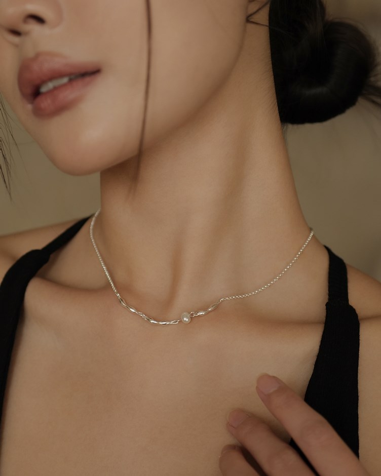 不規則曲線珍珠項鍊