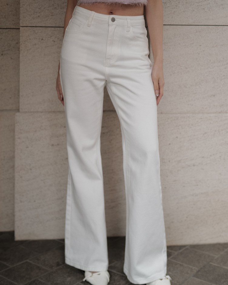 微喇叭修身牛仔長褲