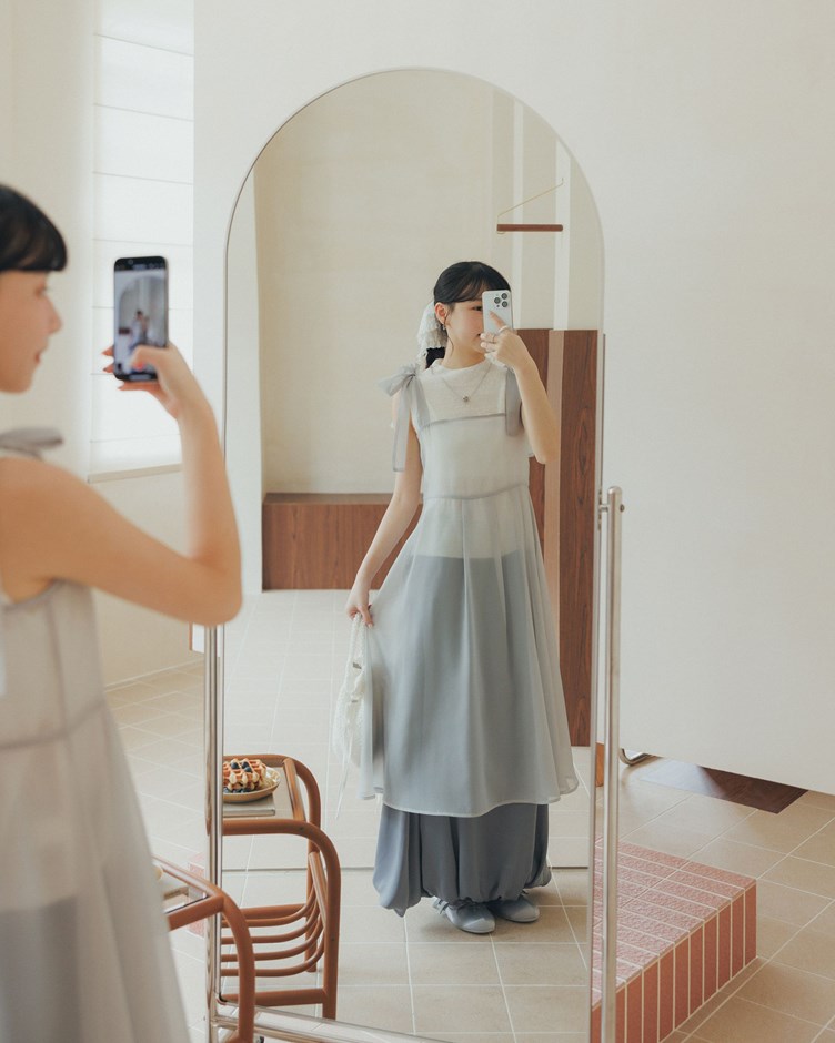 雙綁帶霧紗透肌感洋裝