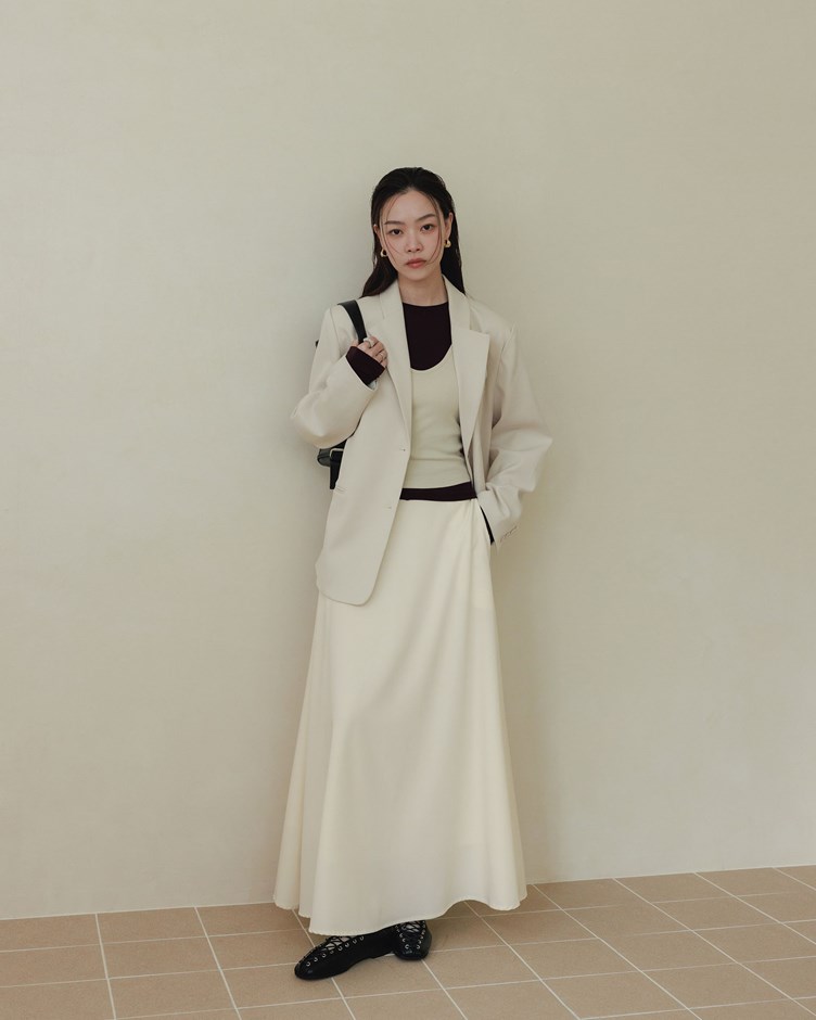 份量感垂墜傘擺西裝裙