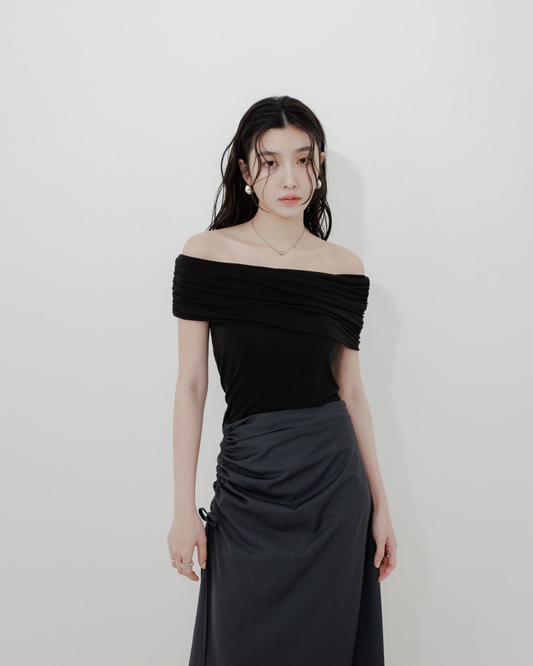 抽縐設計平領上衣