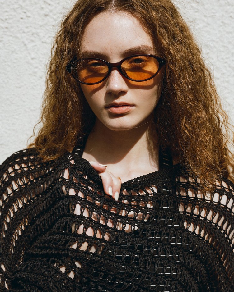 仿麻紗簍空針織上衣