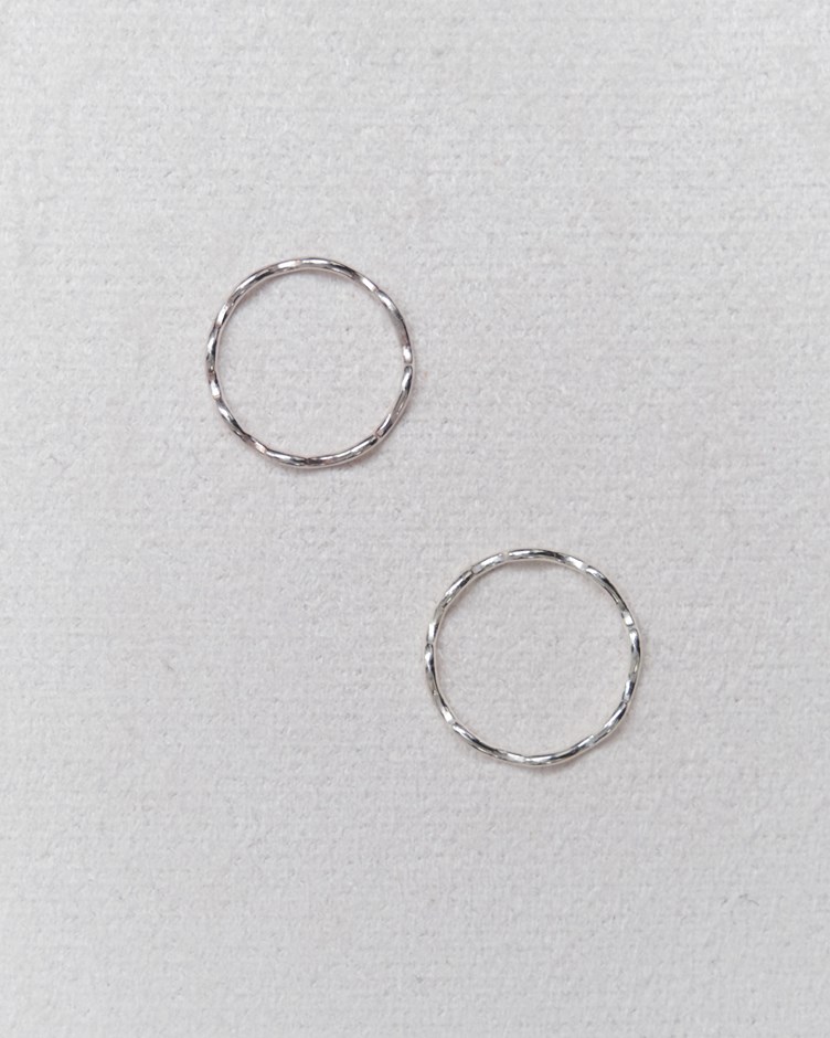 925精緻波紋細戒指