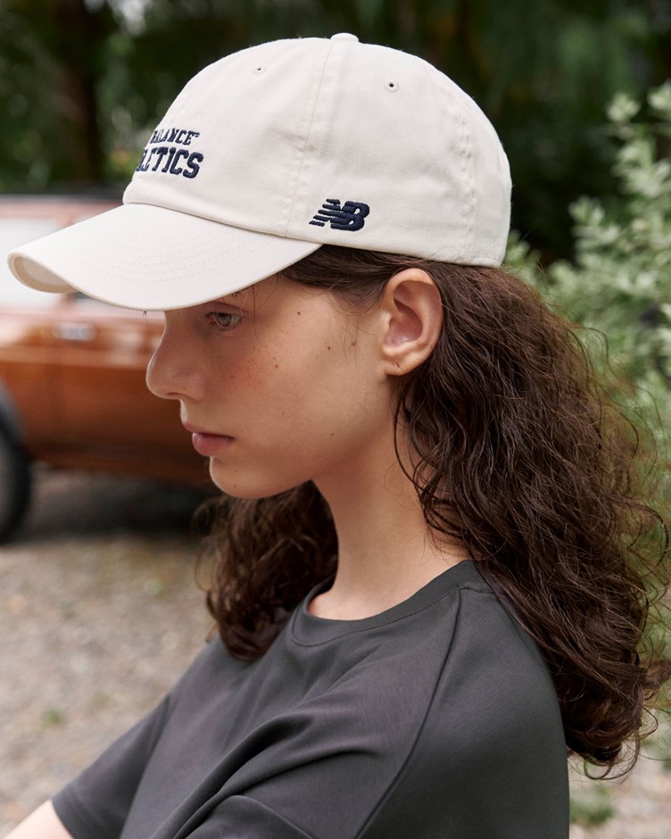 NEW BALANCE 標語刺繡棒球帽