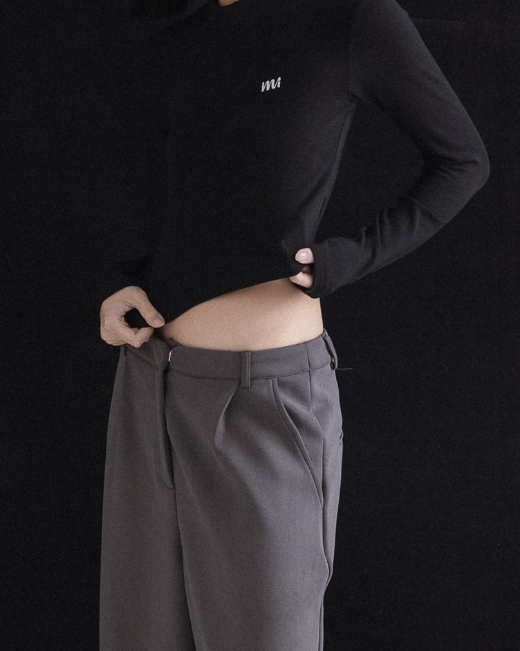 mi刺繡立領長袖上衣