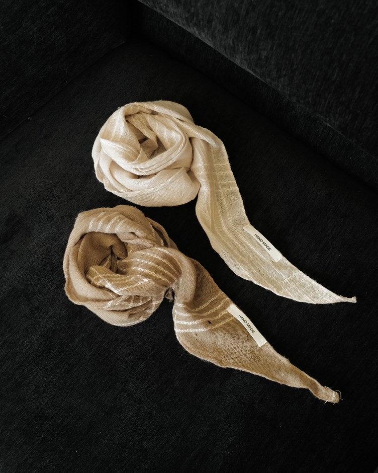 日常百搭格紋領巾